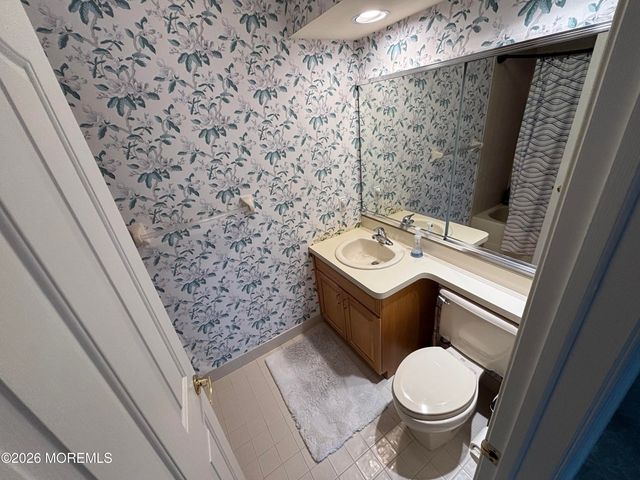 210 Spinnakers Cove, Toms River, NJ 08753