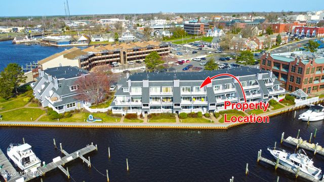 210 Spinnakers Cove, Toms River, NJ 08753