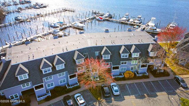 210 Spinnakers Cove, Toms River, NJ 08753