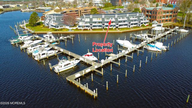 210 Spinnakers Cove, Toms River, NJ 08753
