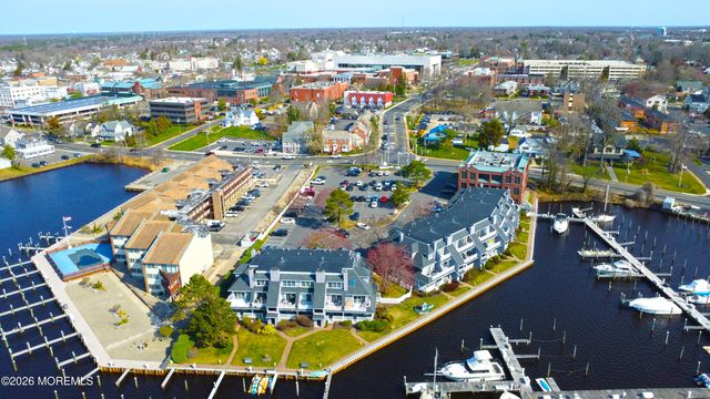 210 Spinnakers Cove, Toms River, NJ 08753