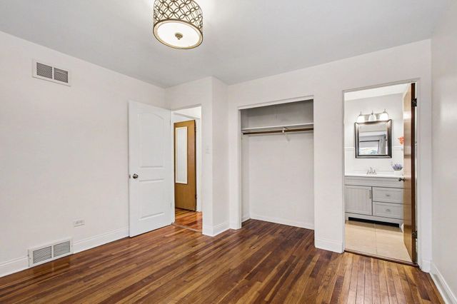 6708 Kansas Avenue, Hammond, IN 46323