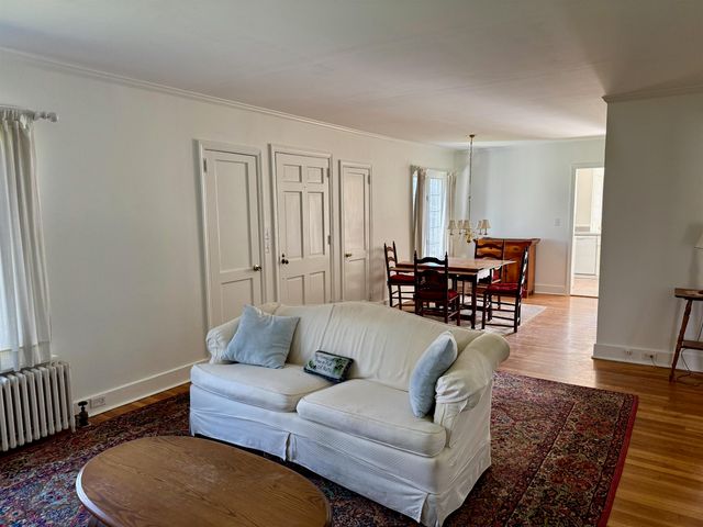 2 Pine Road, Bennington, VT 05201