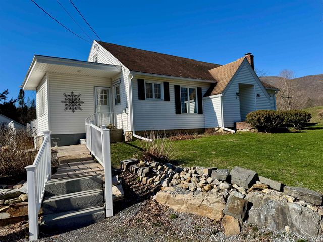 2 Pine Road, Bennington, VT 05201
