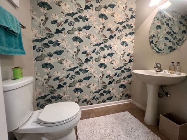 855 E 22nd Street 206, Lombard, IL 60148