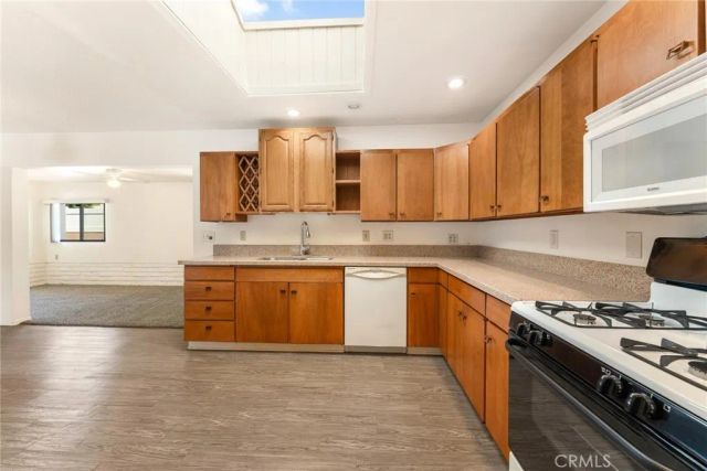 1160 Rosewood Place, Hemet, CA 92543