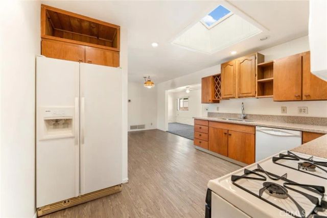 1160 Rosewood Place, Hemet, CA 92543