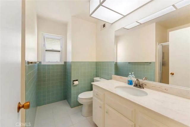 1160 Rosewood Place, Hemet, CA 92543