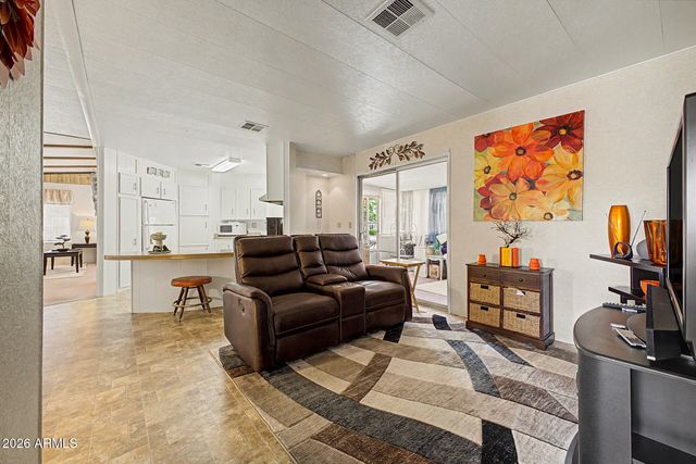 25631 S MONTANA Avenue, Sun Lakes, AZ 85248