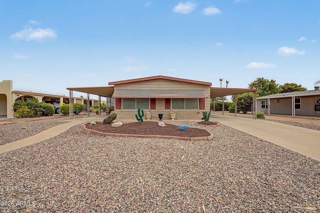 25631 S MONTANA Avenue, Sun Lakes, AZ 85248