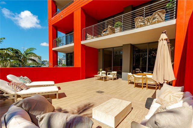 90 NE 32nd St 202, Miami, FL 33137