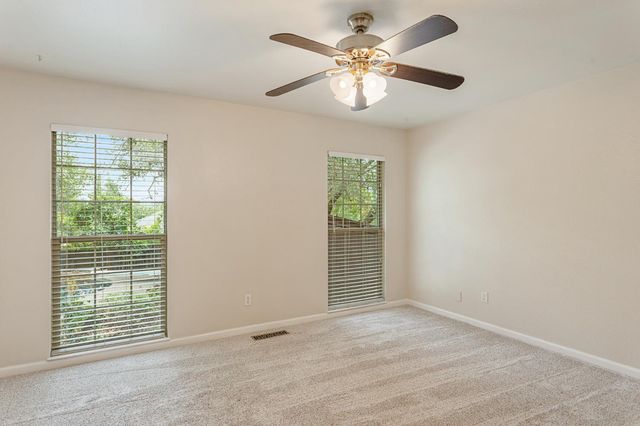 7249 Pine View Dr, Folsom, CA 95630
