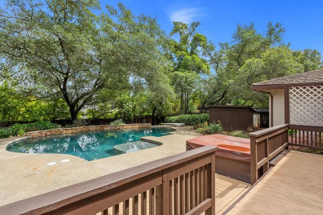 7249 Pine View Dr, Folsom, CA 95630