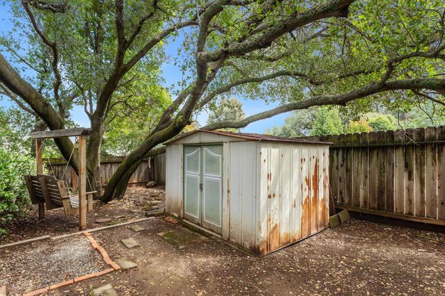 7249 Pine View Dr, Folsom, CA 95630