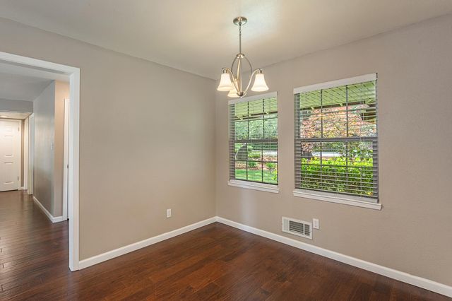 7249 Pine View Dr, Folsom, CA 95630