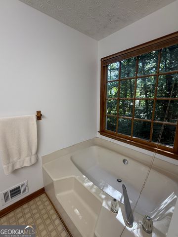 25 Lynn Court, Stockbridge, GA 30281