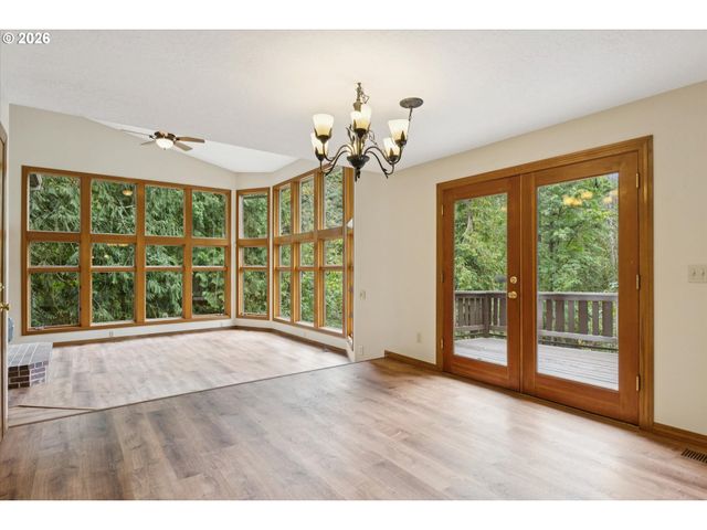 1593 Nw JENNIFER Pl, Portland, OR 97229
