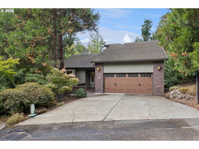 1593 Nw JENNIFER Pl, Portland, OR 97229