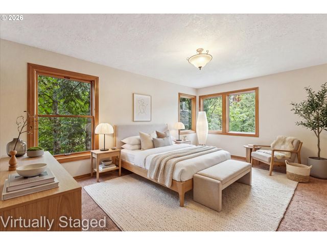 1593 Nw JENNIFER Pl, Portland, OR 97229