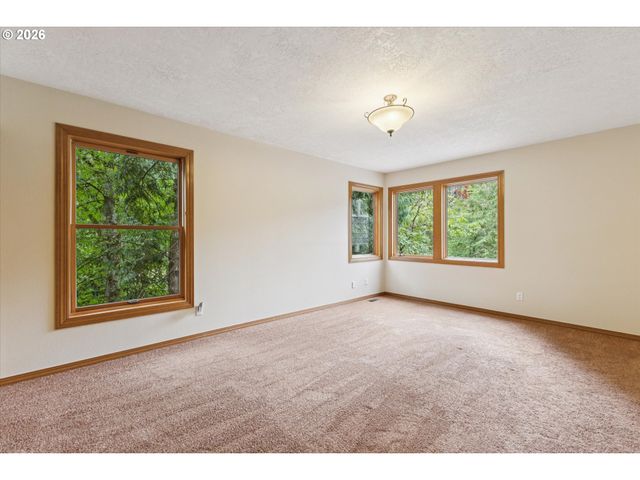1593 Nw JENNIFER Pl, Portland, OR 97229