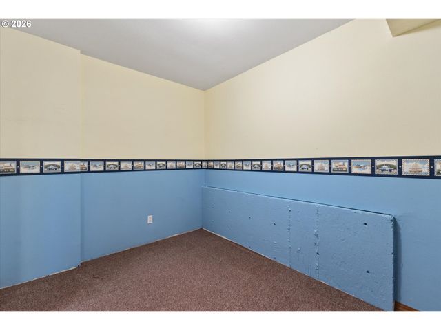 1593 Nw JENNIFER Pl, Portland, OR 97229