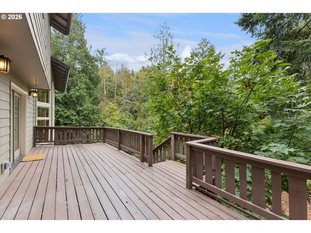 1593 Nw JENNIFER Pl, Portland, OR 97229