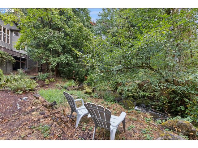 1593 Nw JENNIFER Pl, Portland, OR 97229