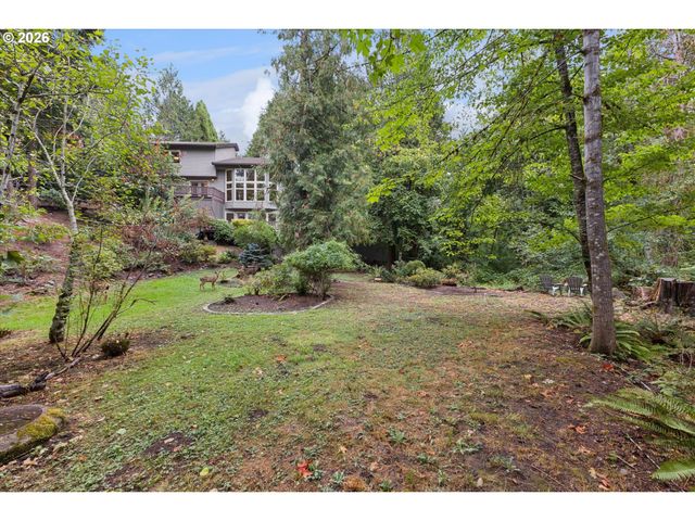 1593 Nw JENNIFER Pl, Portland, OR 97229