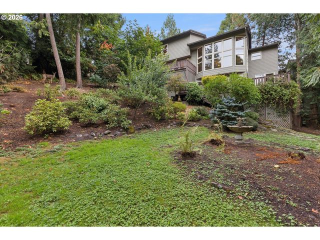 1593 Nw JENNIFER Pl, Portland, OR 97229
