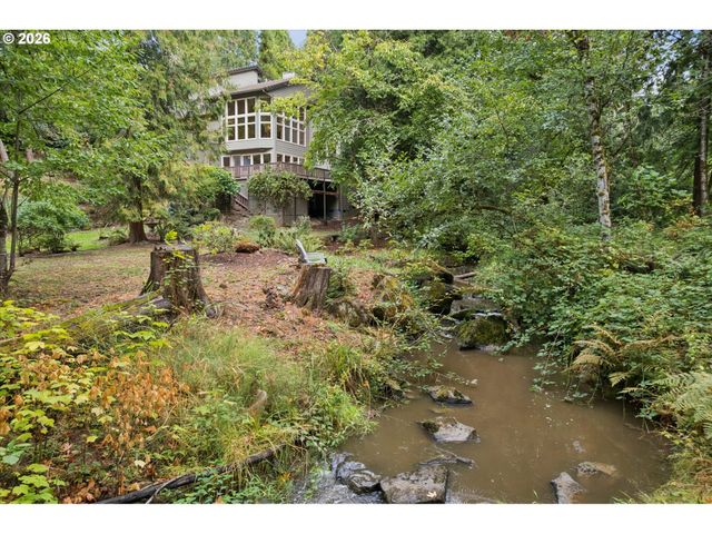 1593 Nw JENNIFER Pl, Portland, OR 97229