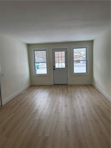 8 Finucane Road, Henrietta, NY 14623