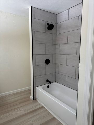 8 Finucane Road, Henrietta, NY 14623