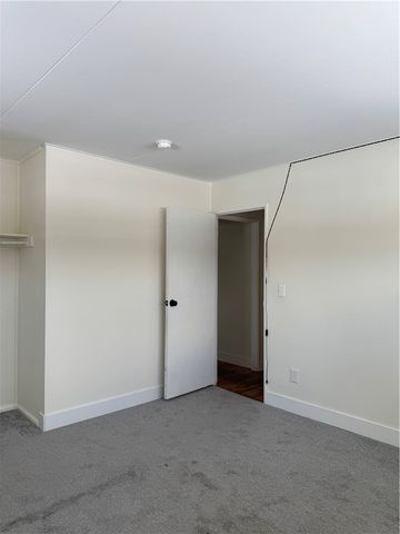 8 Finucane Road, Henrietta, NY 14623