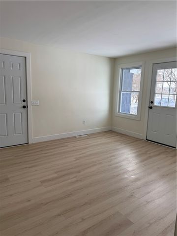 8 Finucane Road, Henrietta, NY 14623