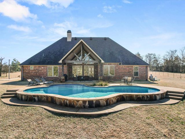 11087 Wolverine Rd, Pittsburg, TX 75686