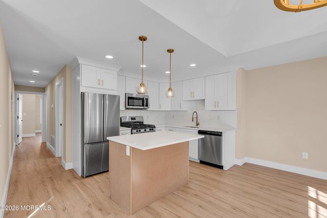 39 Seadrift Avenue, Highlands, NJ 07732