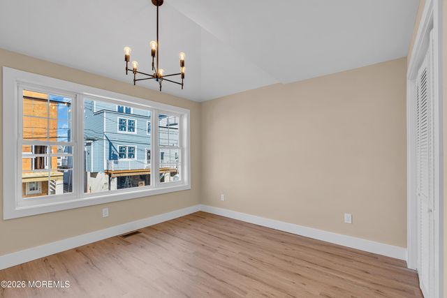 39 Seadrift Avenue, Highlands, NJ 07732