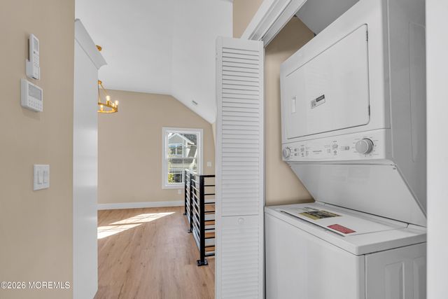 39 Seadrift Avenue, Highlands, NJ 07732