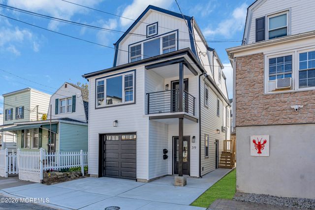 39 Seadrift Avenue, Highlands, NJ 07732