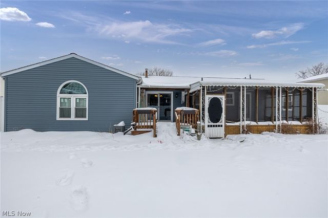 671 W Shore Boulevard, Sheffield Lake, OH 44054