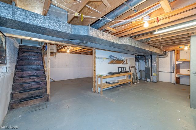 671 W Shore Boulevard, Sheffield Lake, OH 44054