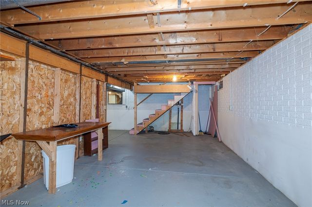 671 W Shore Boulevard, Sheffield Lake, OH 44054