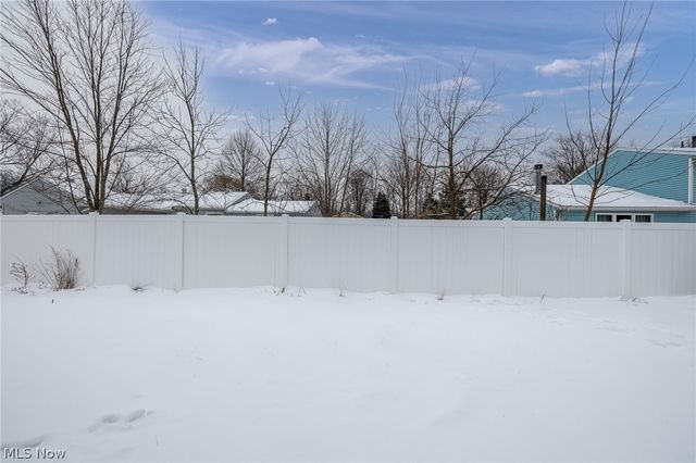 671 W Shore Boulevard, Sheffield Lake, OH 44054