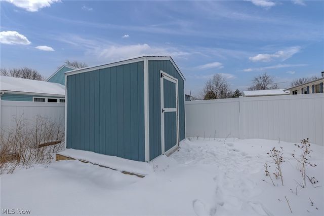 671 W Shore Boulevard, Sheffield Lake, OH 44054