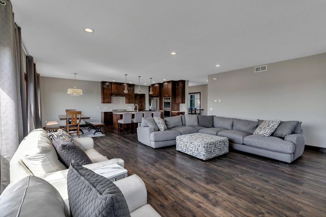 3346 Old Stone Way NE, Sauk Rapids, MN 56379