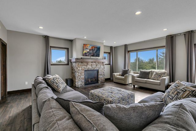 3346 Old Stone Way NE, Sauk Rapids, MN 56379