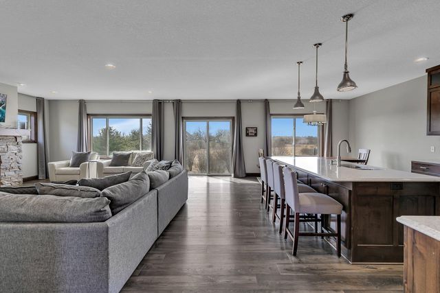 3346 Old Stone Way NE, Sauk Rapids, MN 56379