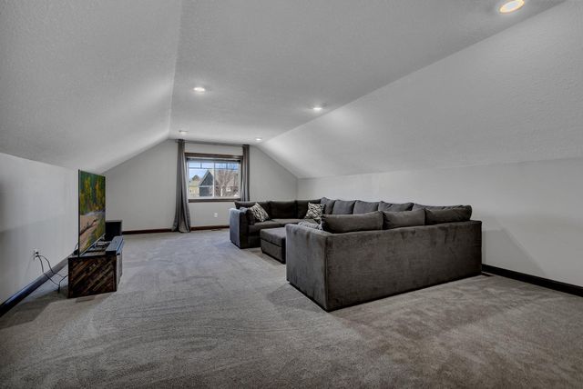 3346 Old Stone Way NE, Sauk Rapids, MN 56379