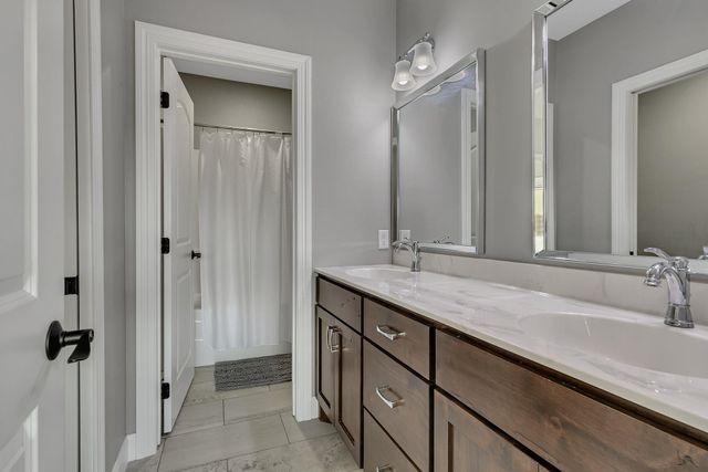 3346 Old Stone Way NE, Sauk Rapids, MN 56379