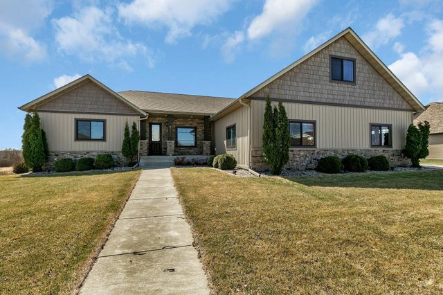 3346 Old Stone Way NE, Sauk Rapids, MN 56379